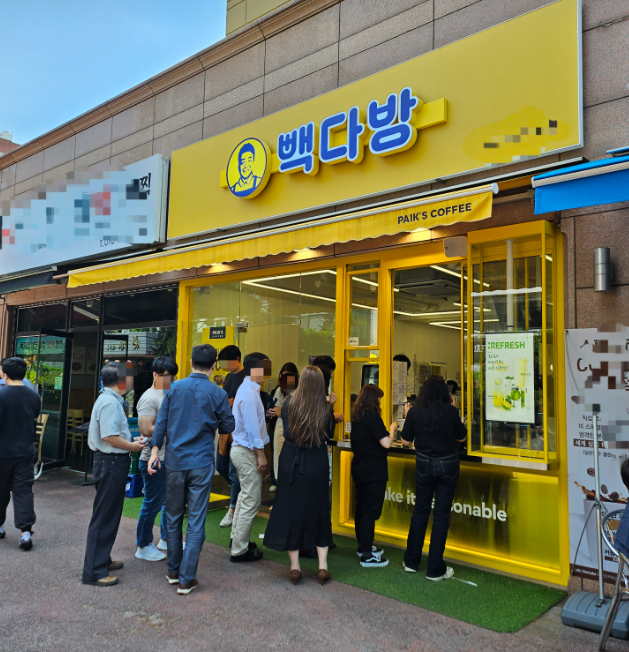 830만 수익 고수익 빽다방창업 카폐형 인수매장 매장 전경