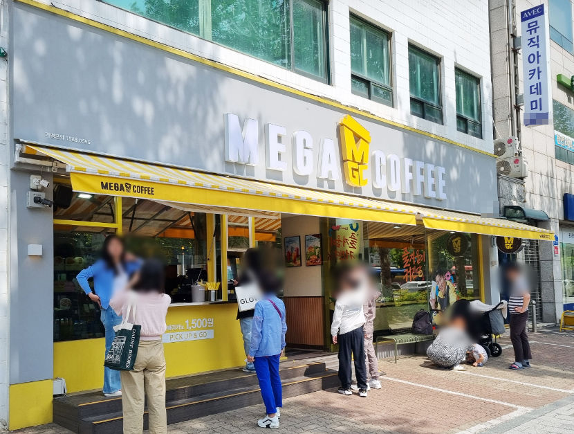 배달없이 3,300매출 메가커피창업 고수익 양도 매장 전경