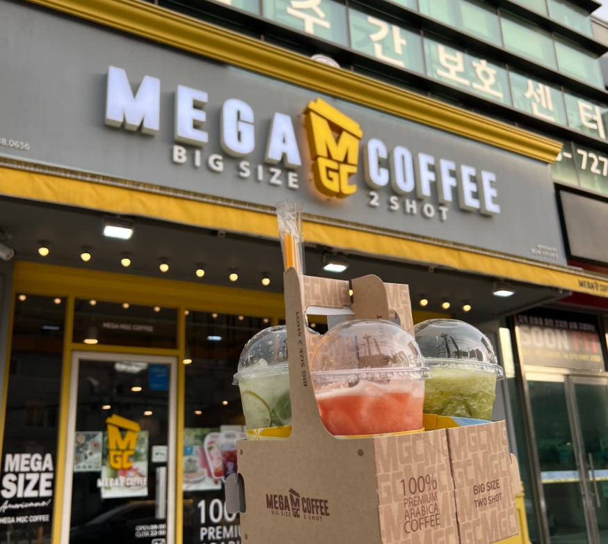 초대형 메가커피창업 안정적 순수익 양도양수 매장 전경